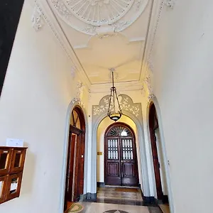 Cavour 2 Bedrooms Appartamento Roma